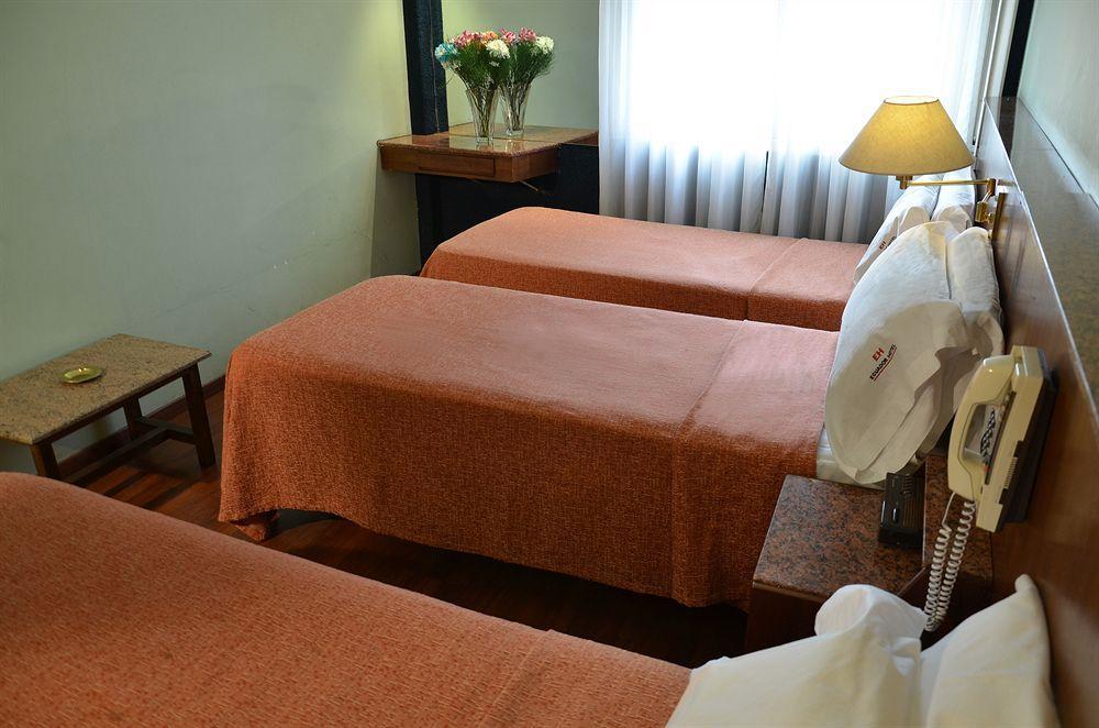Ecuador Hotel Buenos Aires Extérieur photo