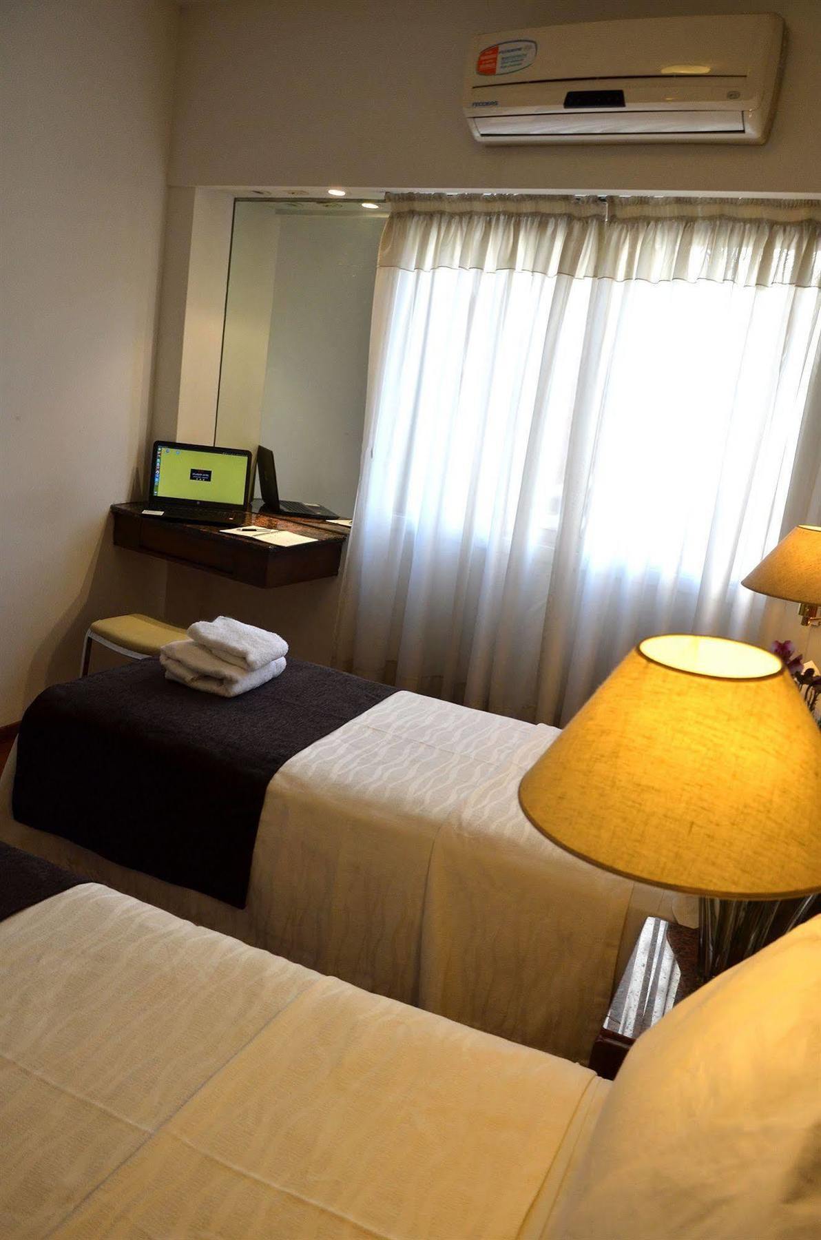 Ecuador Hotel Buenos Aires Extérieur photo